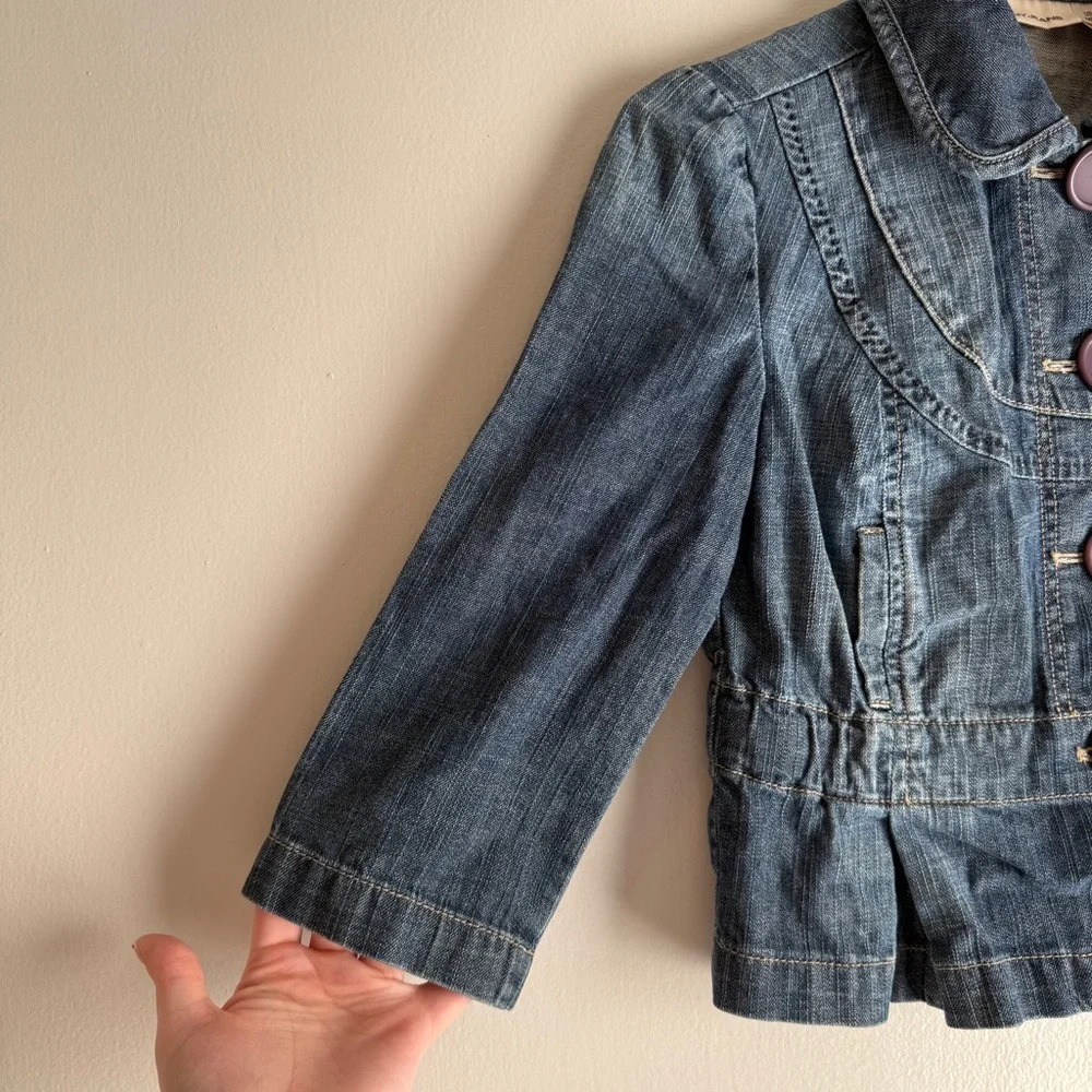 DKNY Vintage Cropped Denim Jacket Embroidered Y2K Grunge Emo Women’s Size XS - Picture 4 of 12